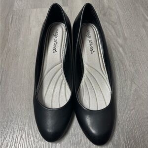 Easy Street Leather High Heels Black Women’s Size 9.5